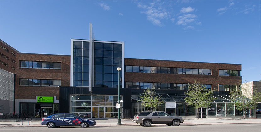 Atrium on Eleventh - 625 11th SW, Calgary- exterior building photo/photo de l'extérieur de l'immeuble