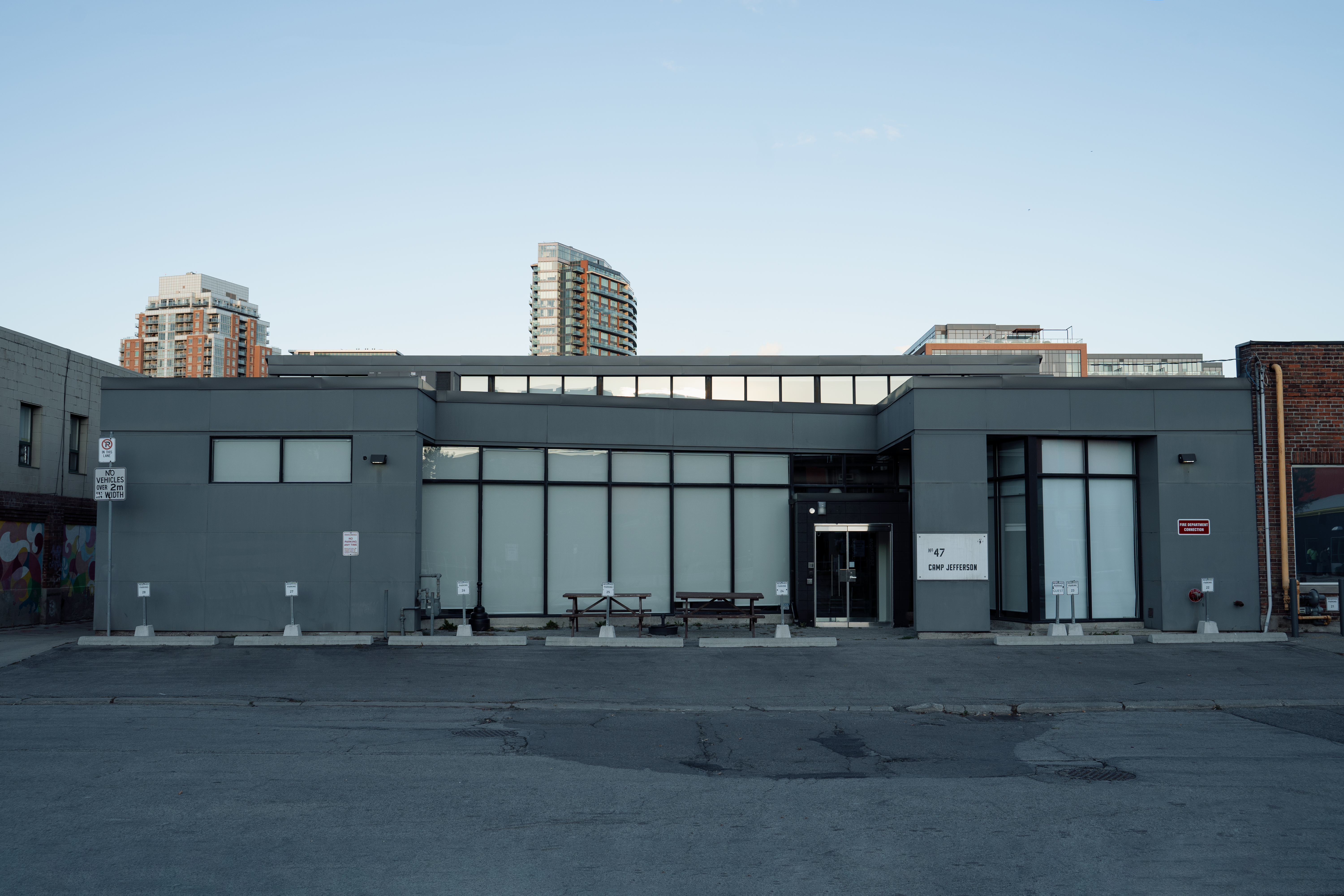47 Jefferson, Toronto- exterior building photo/photo de l'extérieur de l'immeuble